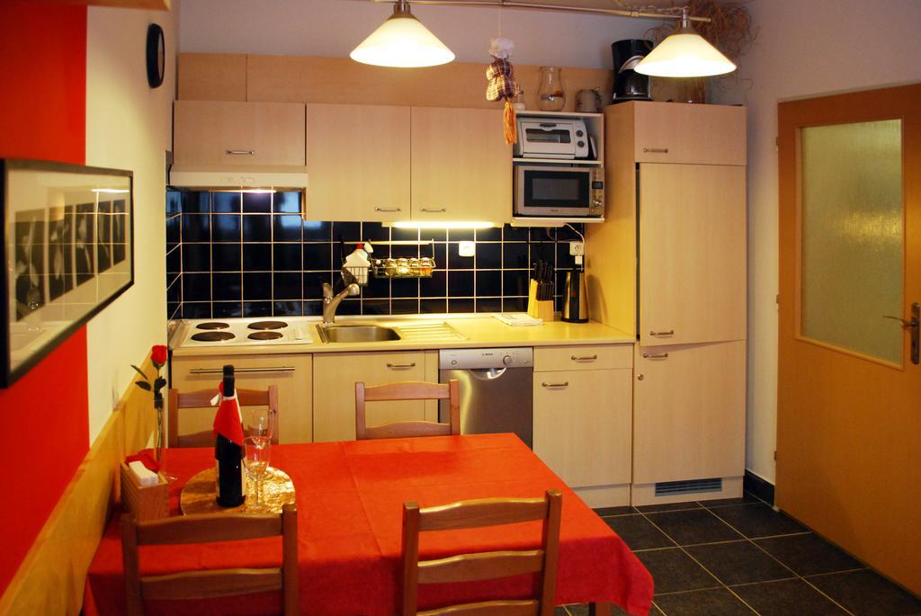 Apartmany Rokytka U Sjezdovky Rokytnice nad Jizerou Ruang foto